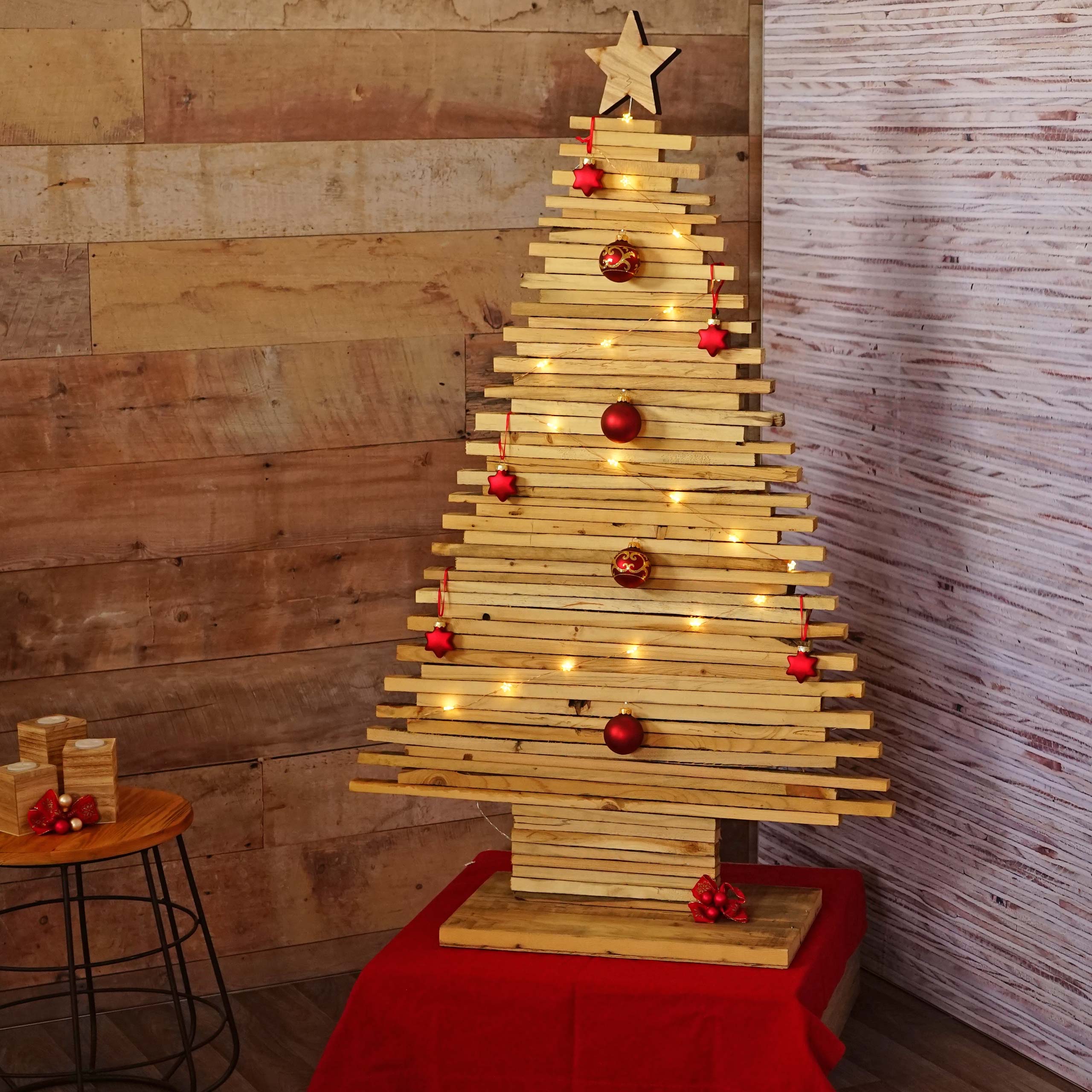 B-Ware Deko-Weihnachtsbaum HWC-H76, Christbaum mit Stern  Weihnachtsdekoration, Shabby-Look Tannenholz 130x82x30cm von Heute-Wohnen
